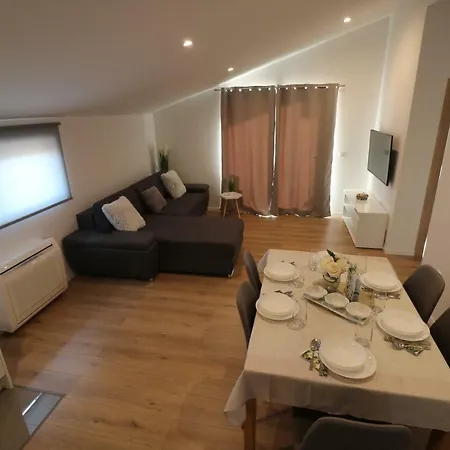 Apartment Ana