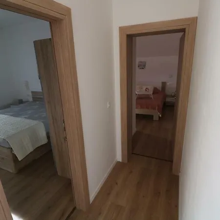 Apartment Ana